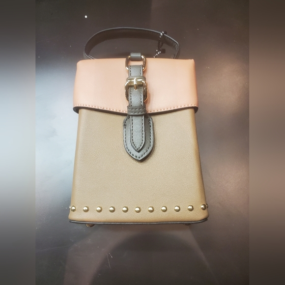 WOMEN BAG LIVE SHOW - Picture 1 of 5